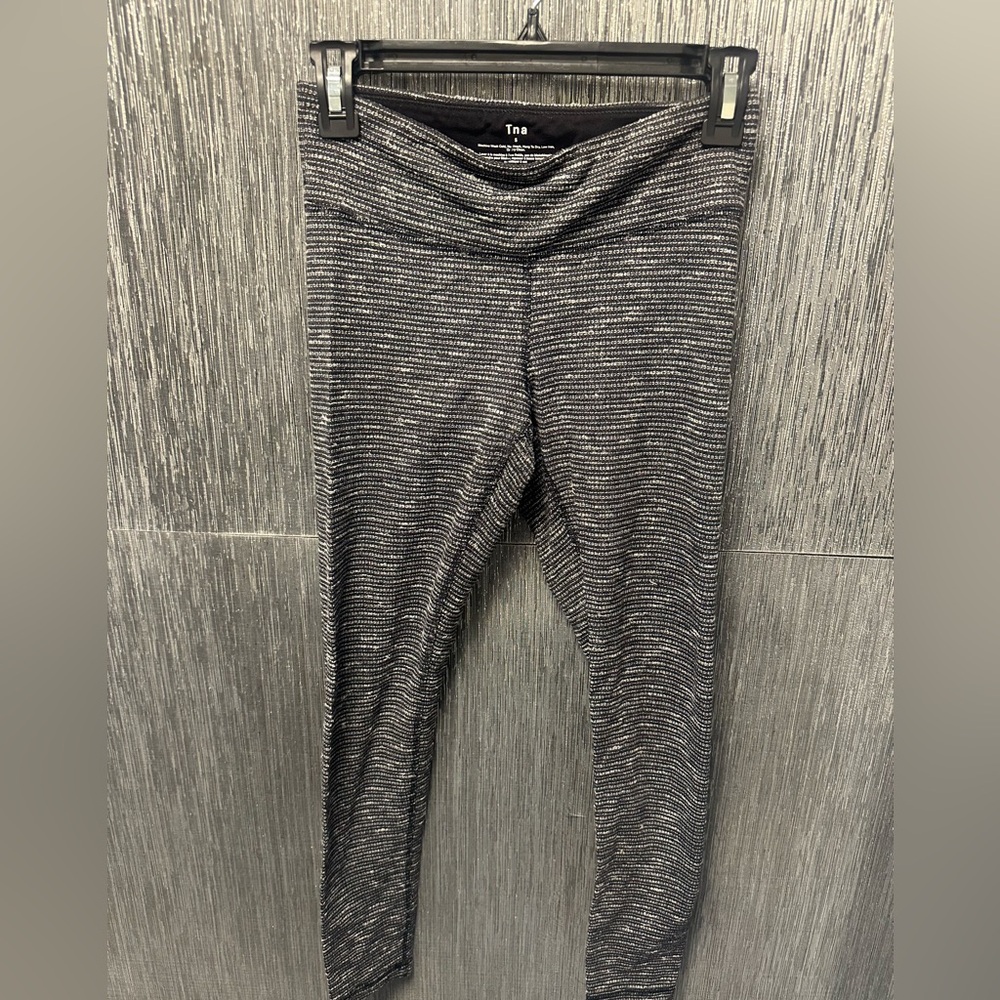 TNA Monochrome Patterned Leggings